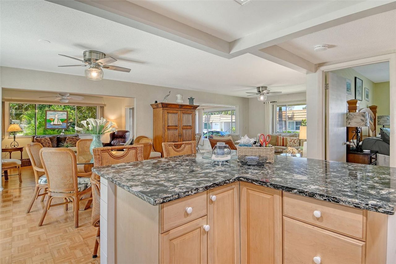 2308 Waterbluff Place, Unit V304, Sarasota, FL 34231 Photo