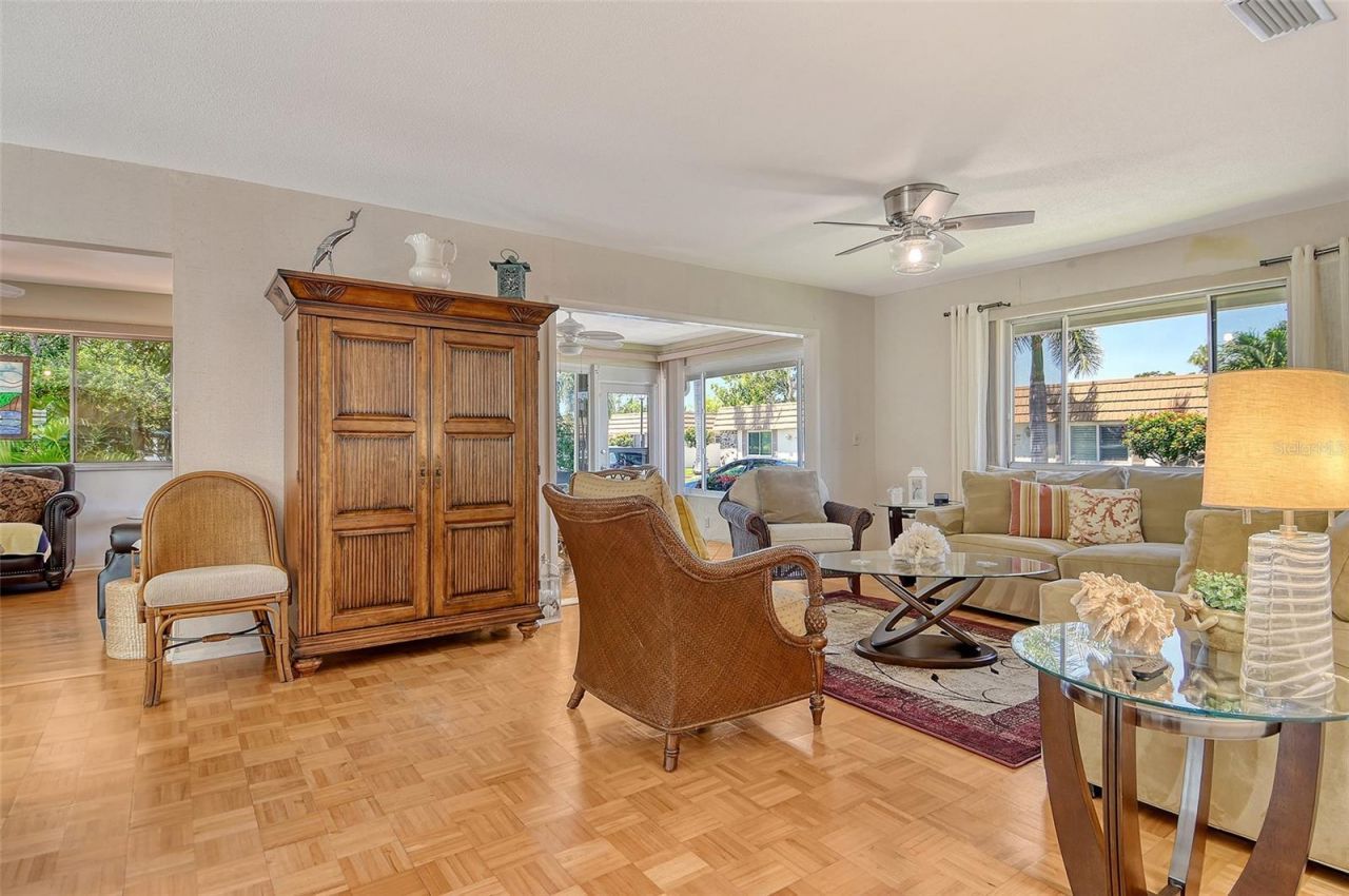 2308 Waterbluff Place, Unit V304, Sarasota, FL 34231 Photo