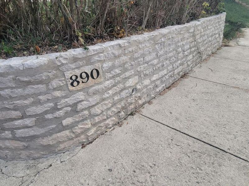 890 Linwood Avenue, Columbus, OH 43206 Photo 2