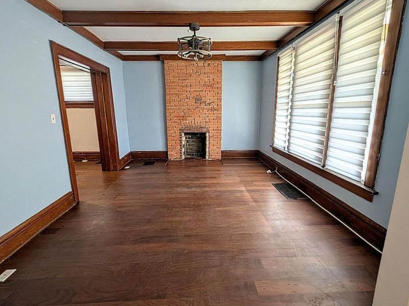 890 Linwood Avenue, Columbus, OH 43206 Photo 3