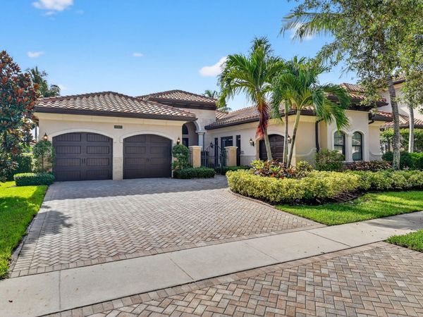8365 Hawks Gully Avenue, Delray Beach, FL 33446