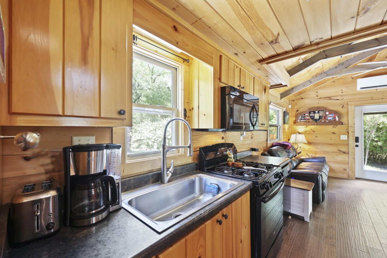 8013 Little Britton Road Photo 11