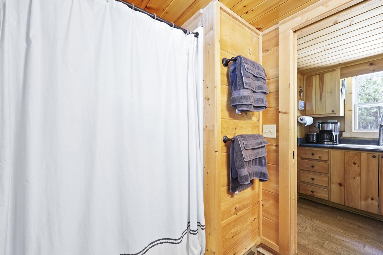 8013 Little Britton Road Photo 14