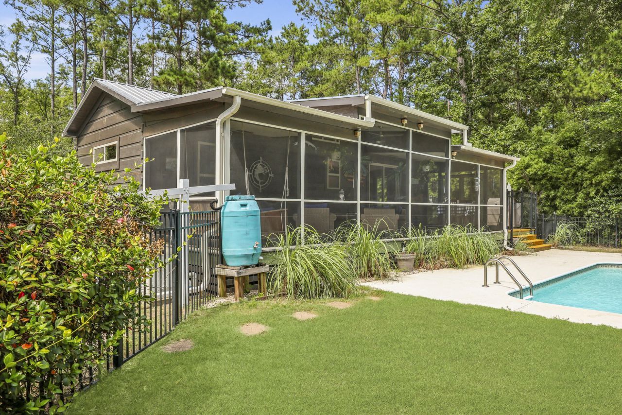 8013 Little Britton Road Photo 26