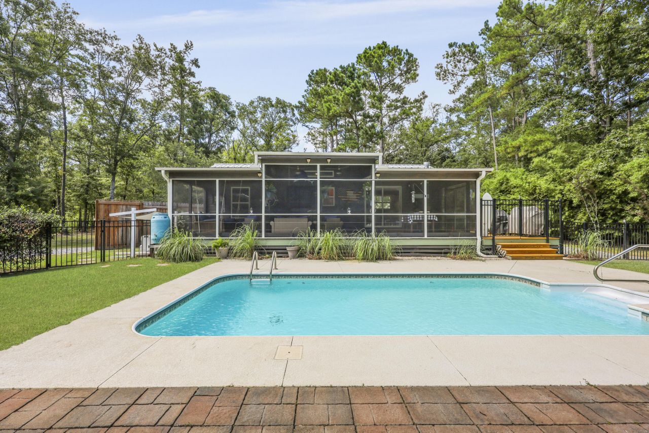 8013 Little Britton Road Photo 28