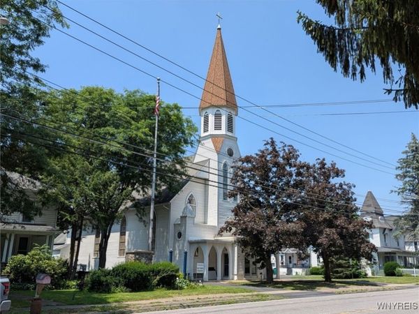 3854 Main Street, Strykersville, NY 14145