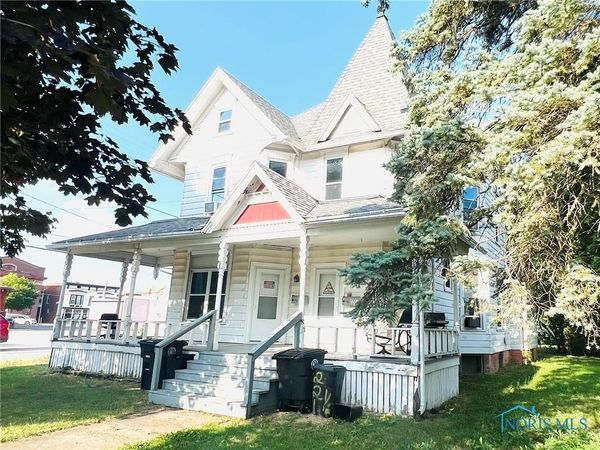 221&221 1/2 S 7th Street, Upper Sandusky, OH 43351