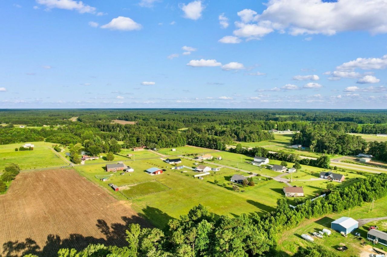 813 Sisters Rd. Photo 38