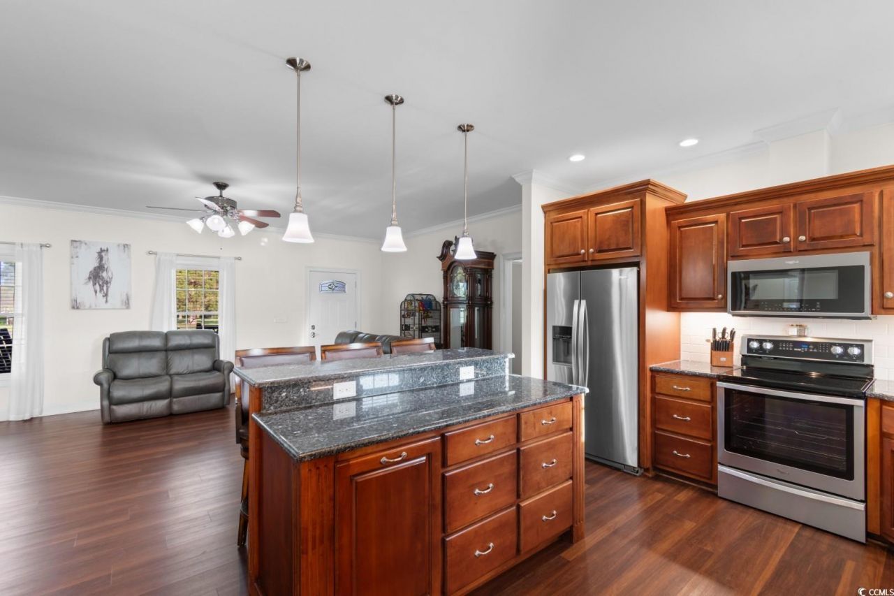 813 Sisters Rd. Photo 9