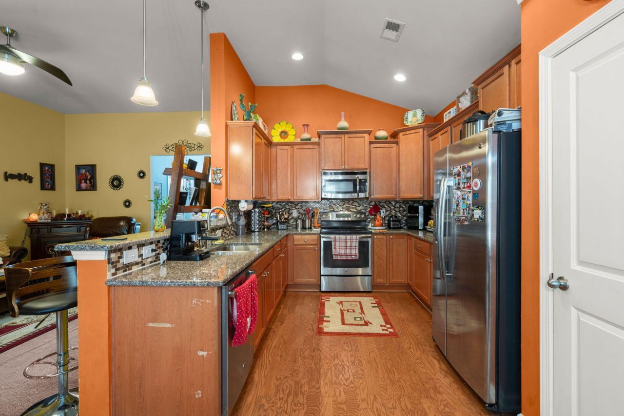 7674 High Maple Circle Photo 13