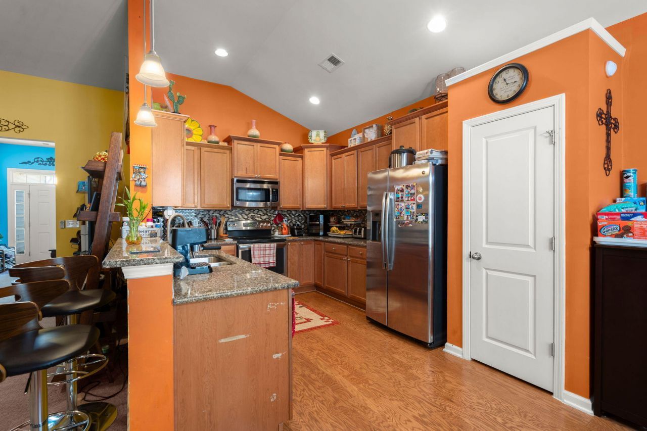 7674 High Maple Circle Photo 15