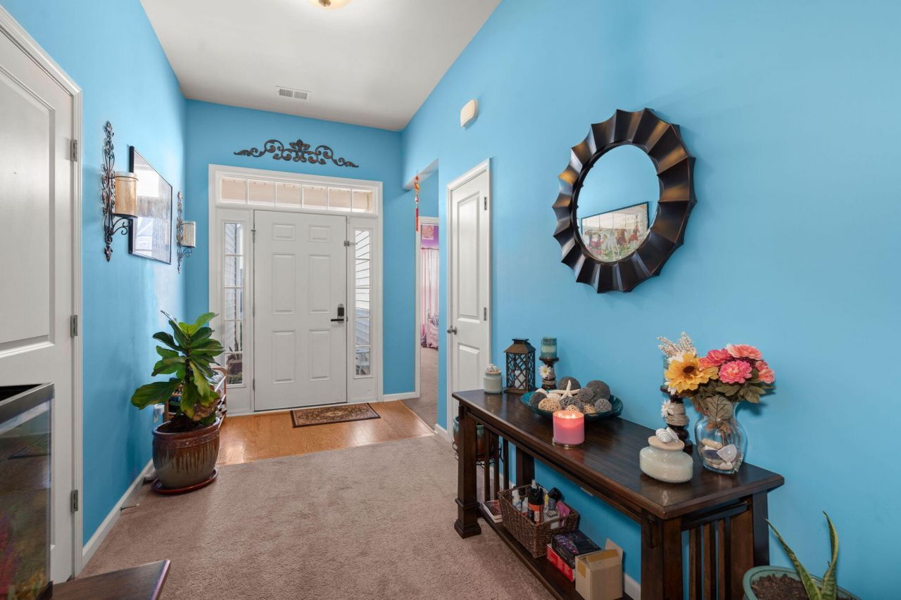 7674 High Maple Circle Photo 5