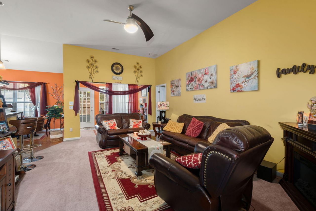 7674 High Maple Circle Photo 7