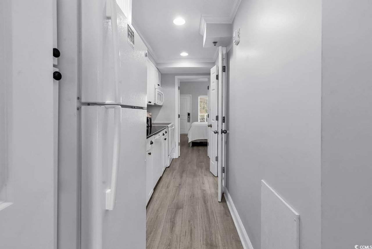 601 Retreat Beach Circle Photo 8