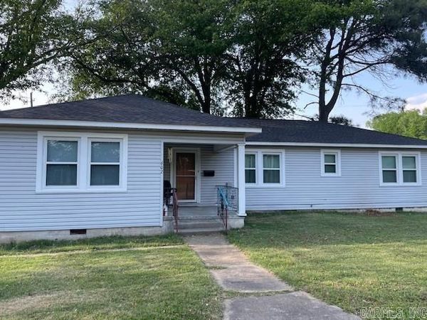 602 Circle Lane, Stuttgart, AR 72160