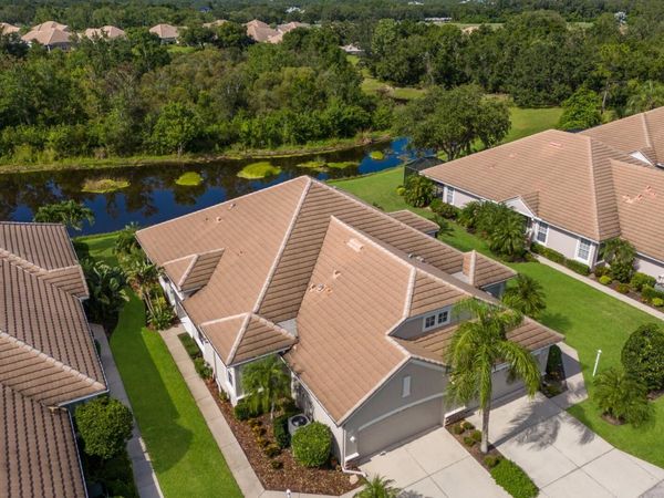 7032 OLD TABBY CIRCLE, LAKEWOOD RANCH, FL 34202