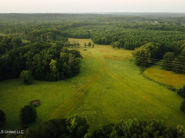 Clinton Raymond Road, Clinton, MS 39056