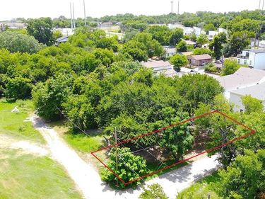 1302 Bliss Street, Dallas, TX 75203