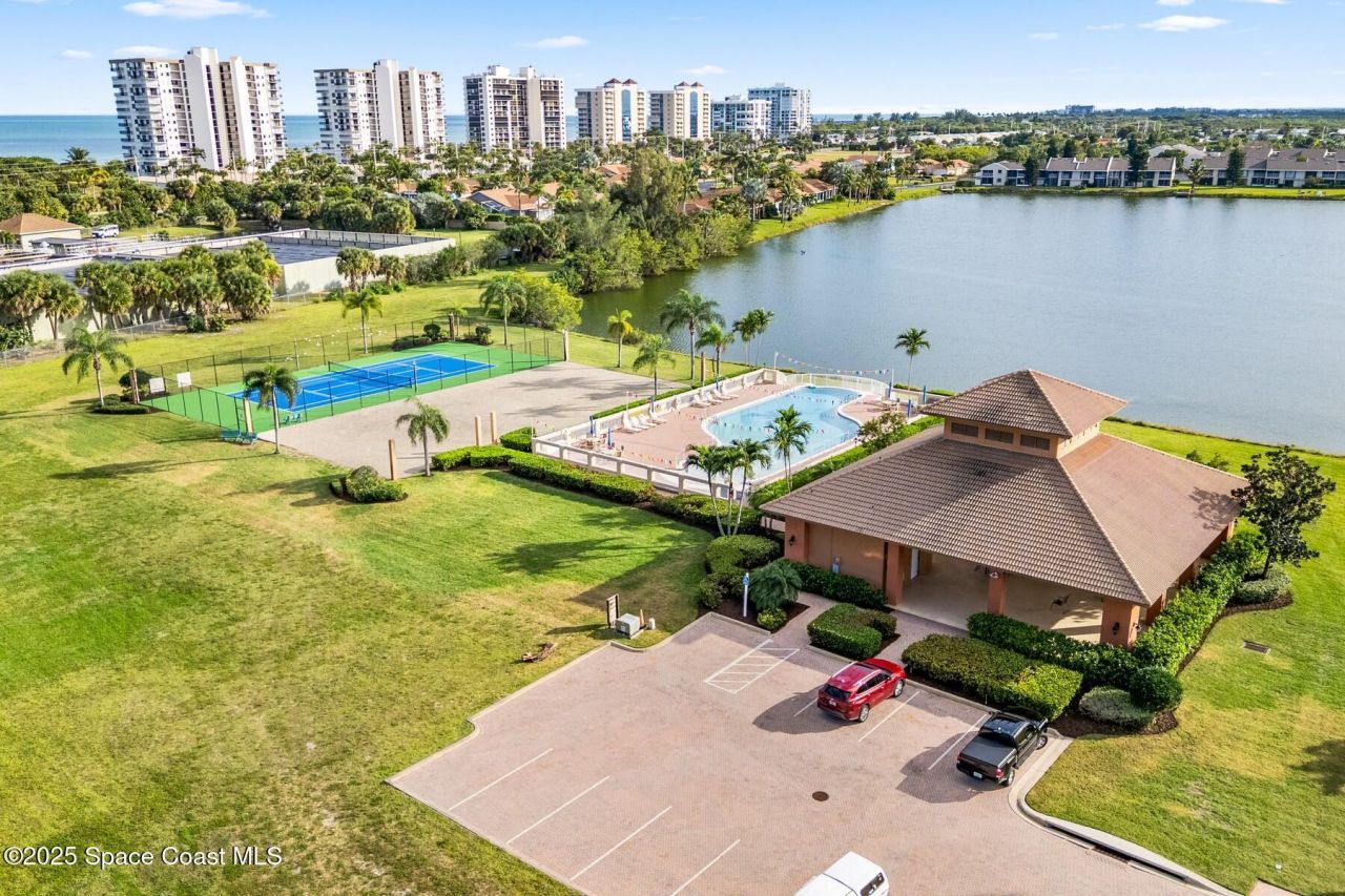 2020 Lynx Drive, Hutchinson Island, FL 34949 Photo
