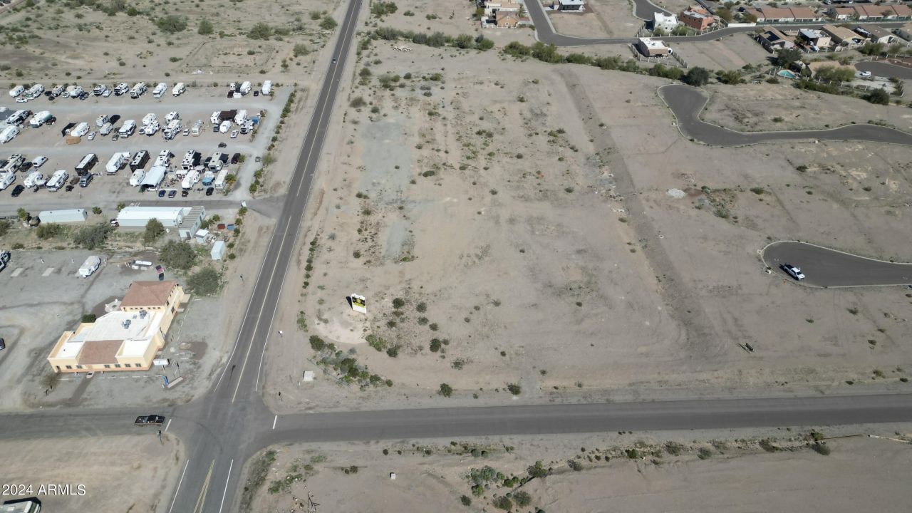 391 N Riggles Avenue, Quartzsite, AZ 85346