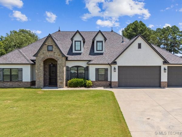 19481 Pecan Ridge Circle, Claremore, OK 74017