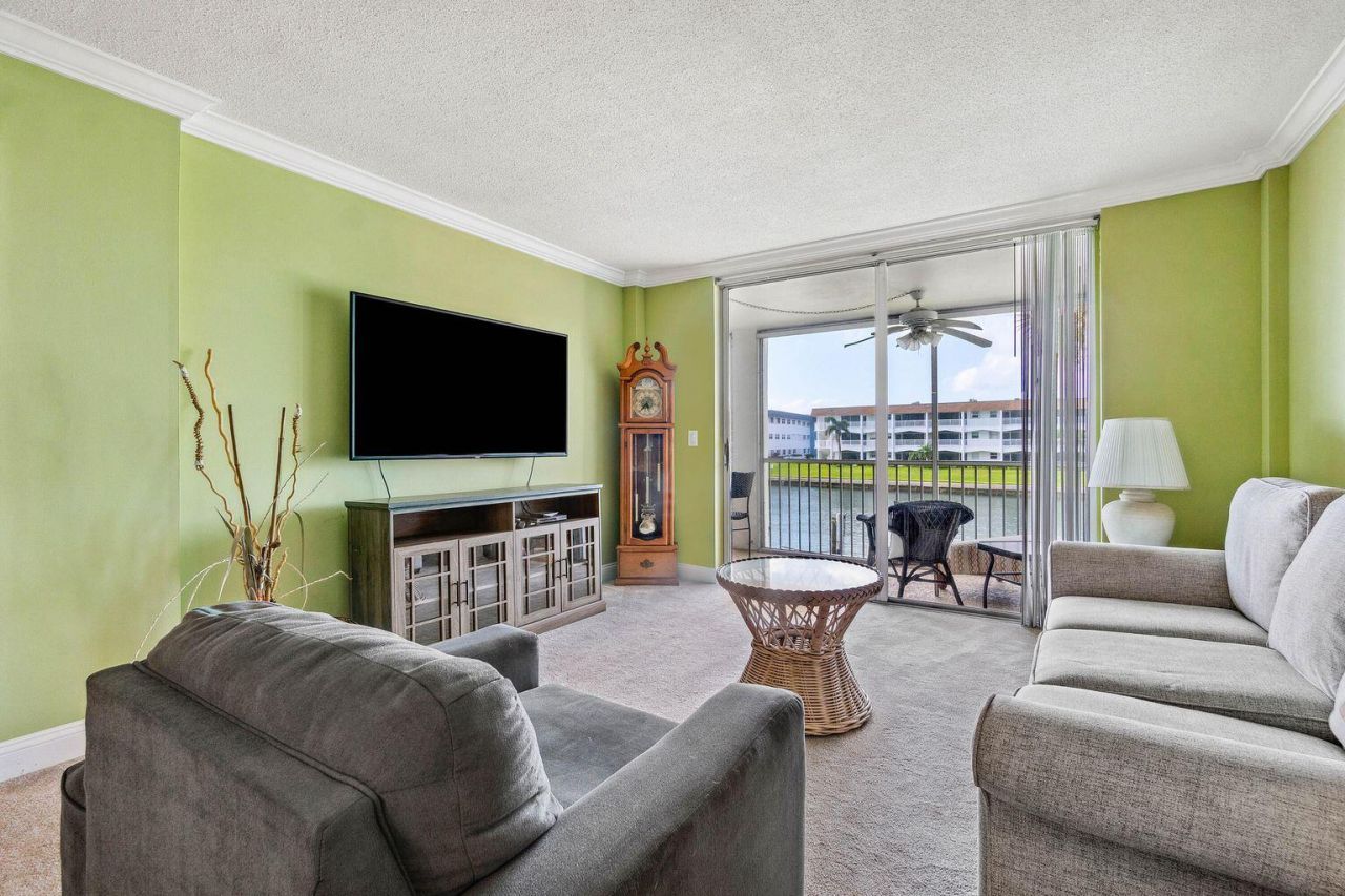 100 Paradise Harbour Boulevard, Unit 208, North Palm Beach, FL 33408 Photo