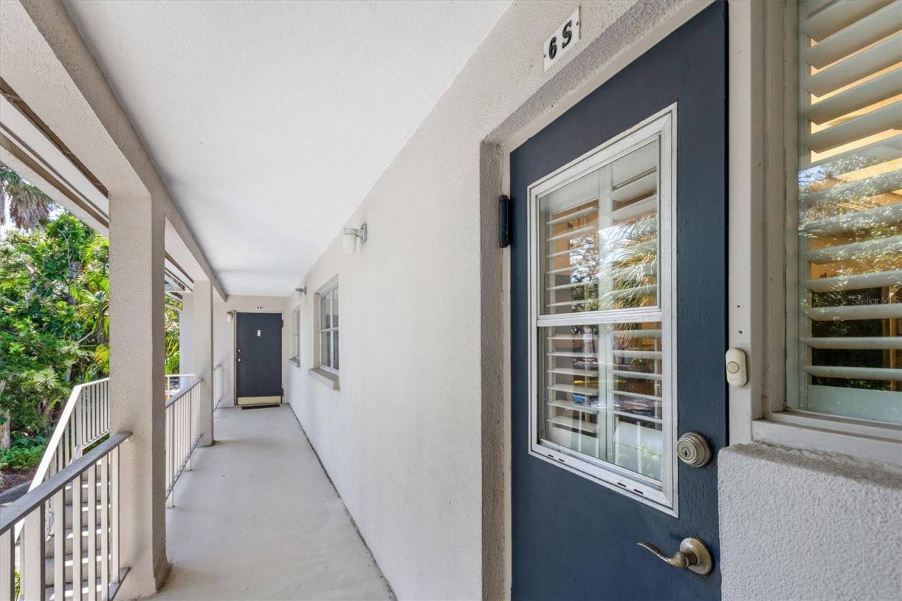 3745 Almeria Avenue, Unit 6S, Sarasota, FL 34239 Photo
