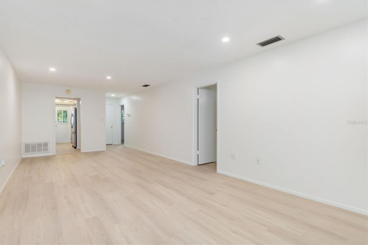 3745 Almeria Avenue, Unit 6S, Sarasota, FL 34239 Photo