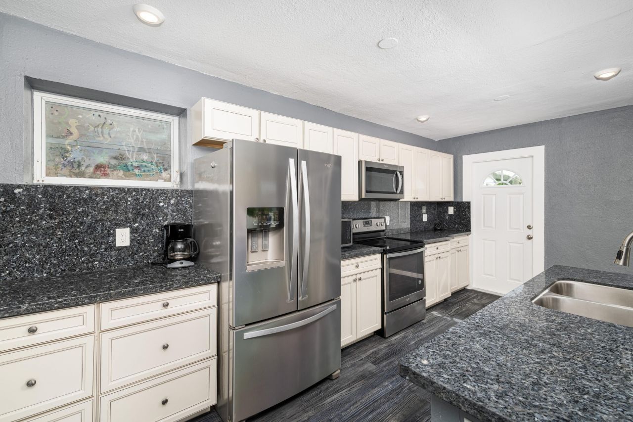 11050 5th Avenue Ocean, Marathon, FL 33050 Photo