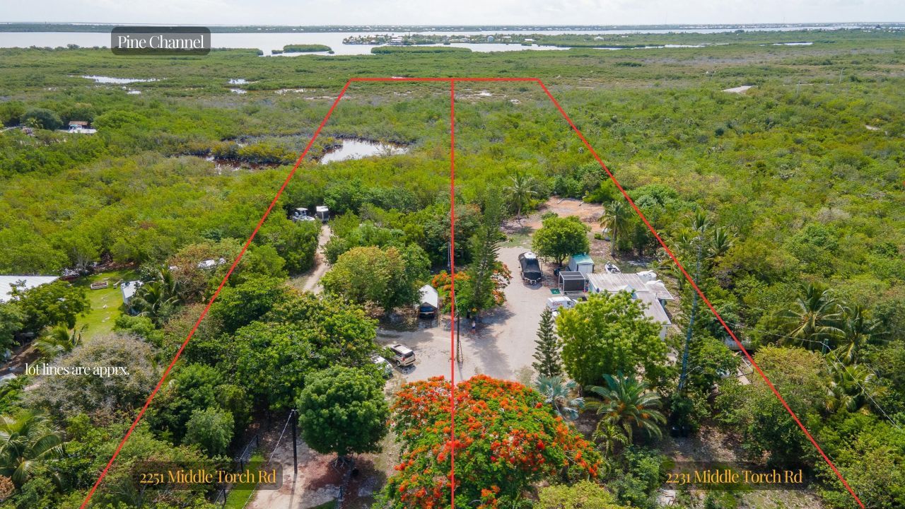 2231 Middle Torch Road, Middle Torch Key, FL 33042 Photo