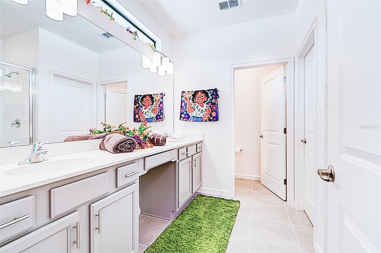 5893 High Seas Drive, Orlando, FL 32821 Photo