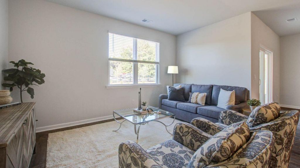 325 Mistflower Lane Photo 15