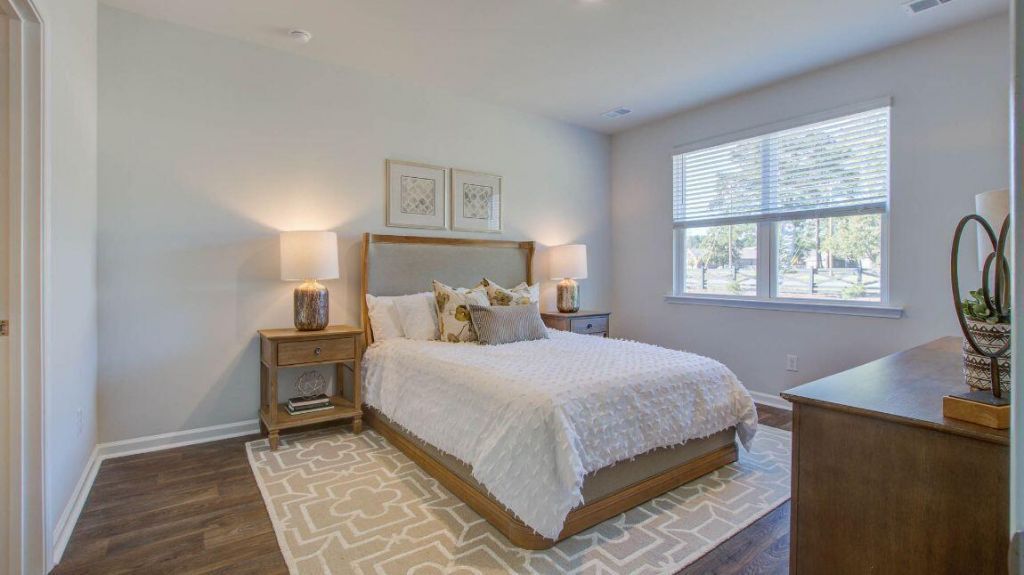 325 Mistflower Lane Photo 16