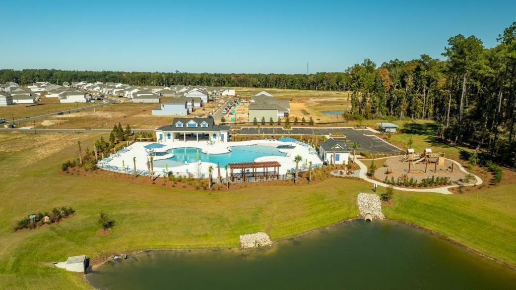 325 Mistflower Lane Photo 27