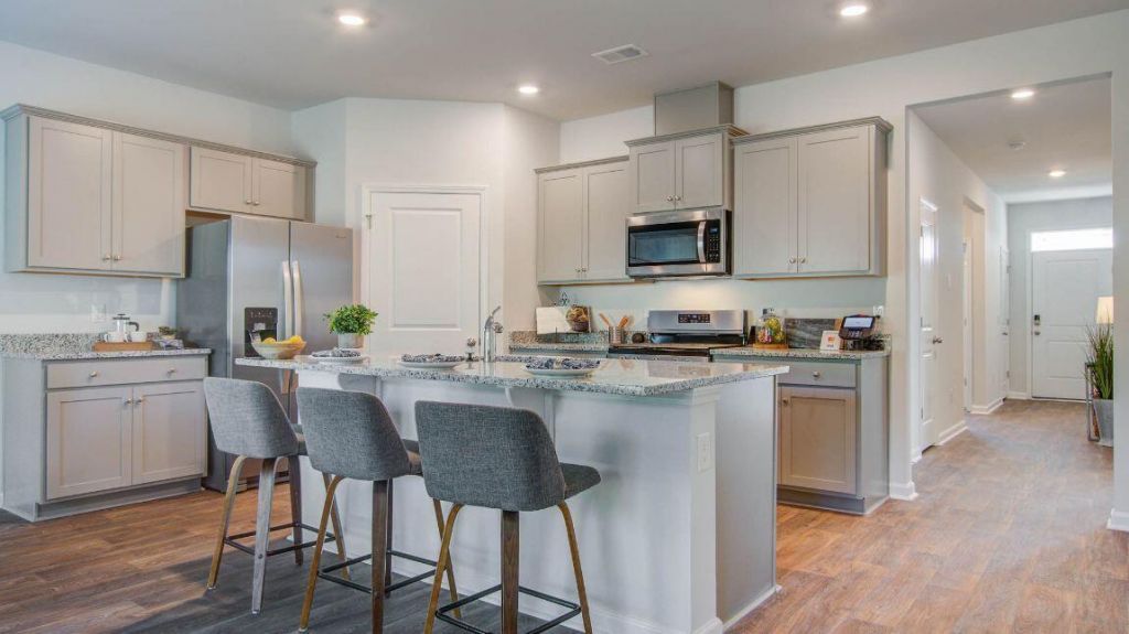 325 Mistflower Lane Photo 7