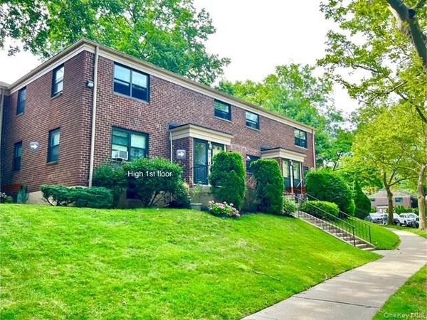 219-36 74 Avenue, Unit 323A1, Bayside, NY 11364