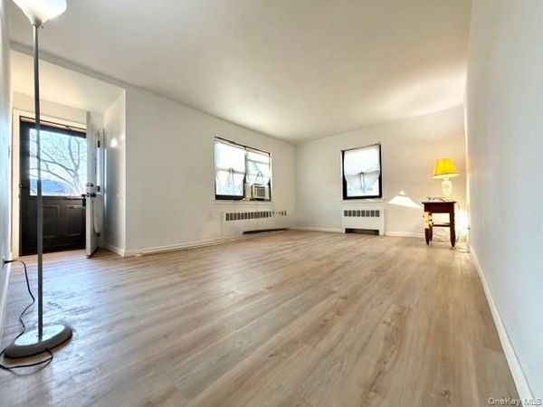 219-36 74 Avenue, Unit 323A1, Bayside, NY 11364