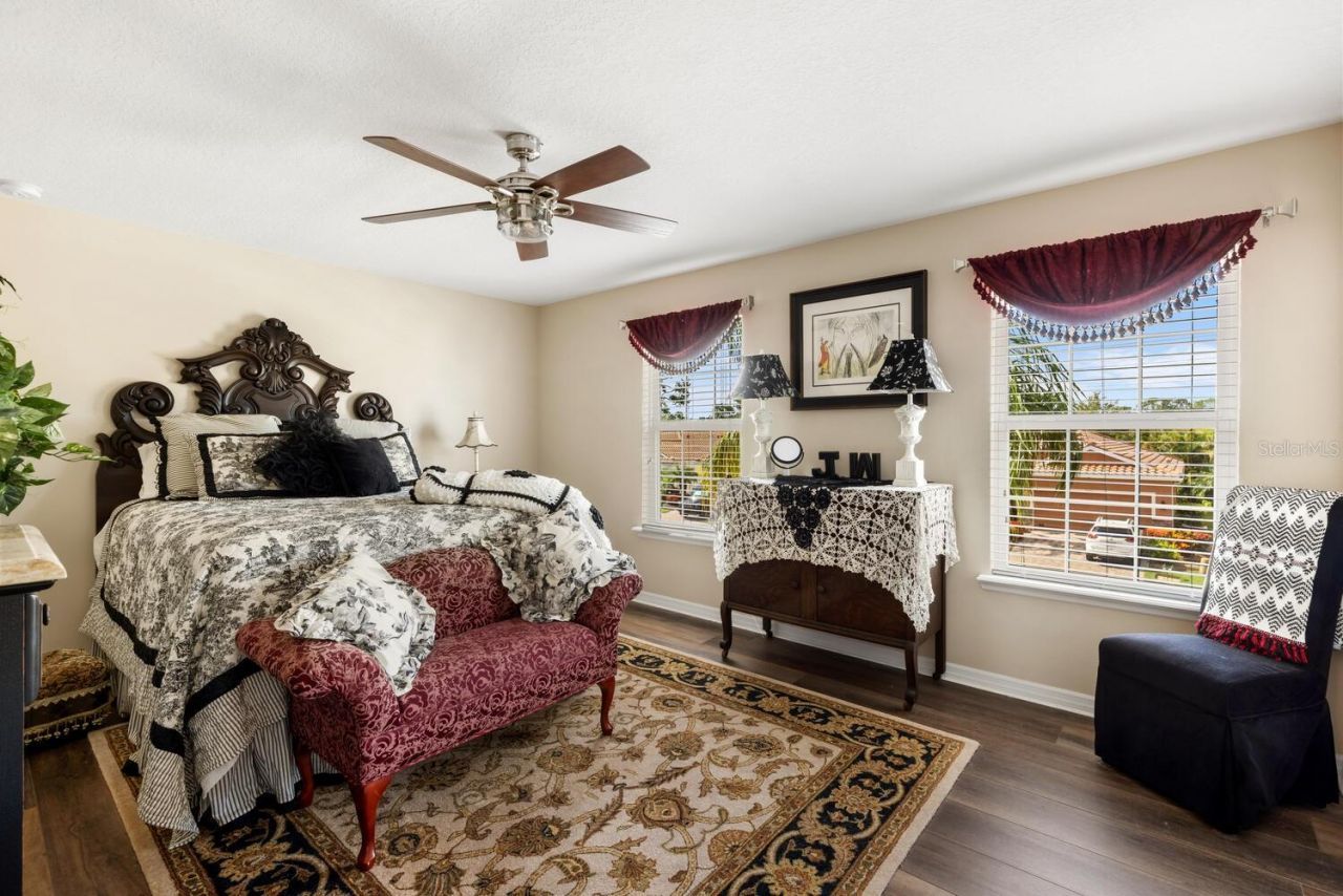 3039 Oriole Drive, Sarasota, FL 34243 Photo