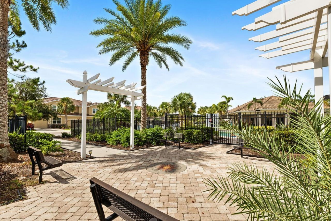 3039 Oriole Drive, Sarasota, FL 34243 Photo