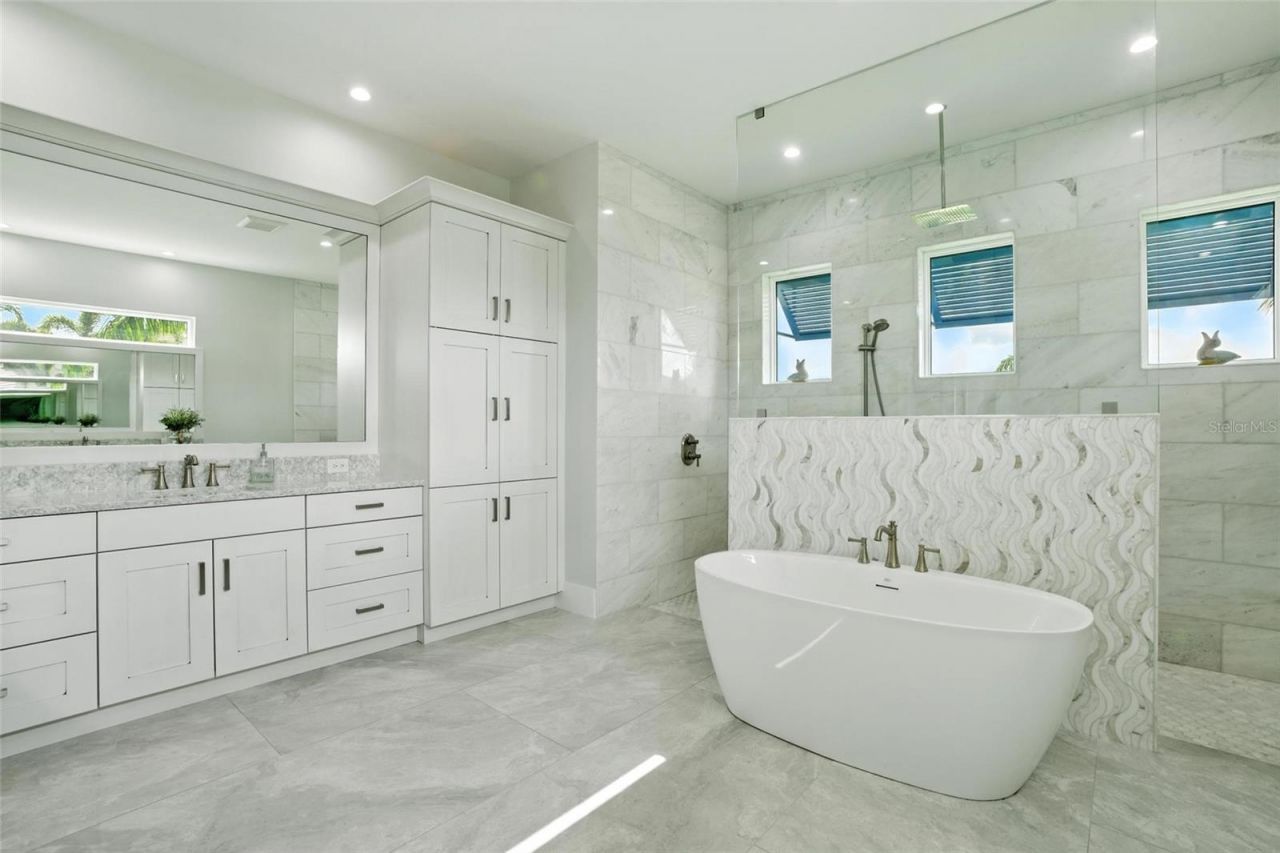 16803 Prince Phillip Court, Cape Coral, FL 33991 Photo