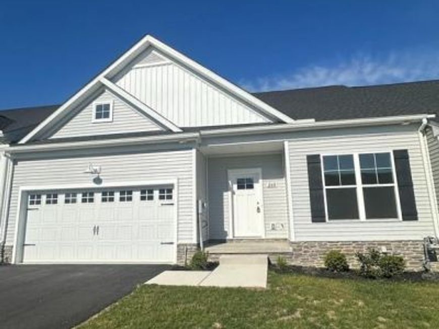 260 Ridge View Lane, Unit 42, Hanover, PA 17331 Main Photo