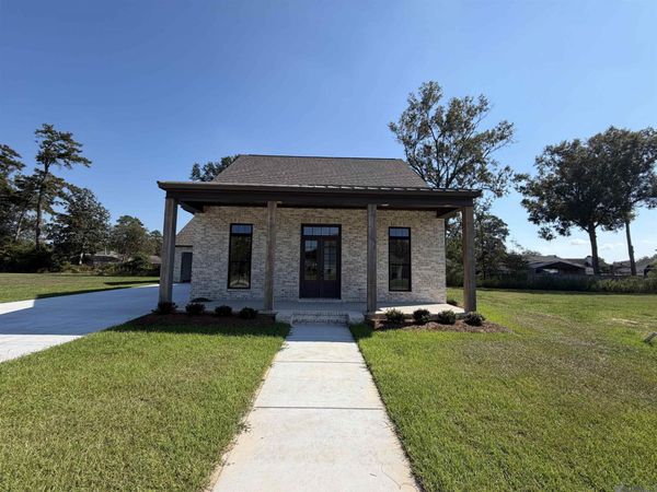 1182 Ivy Ct, Denham Springs, LA 70726