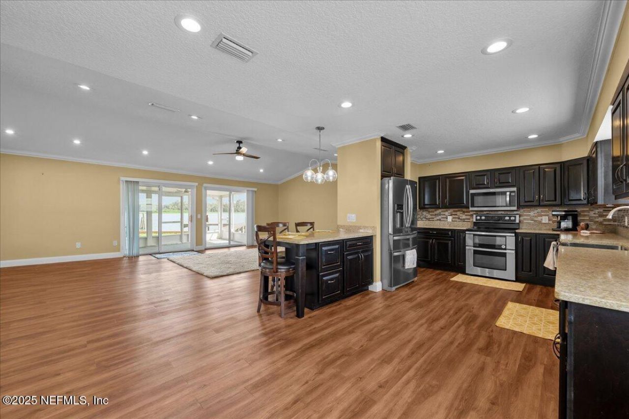 164 Moonlite Drive, Welaka, FL 32193 Photo