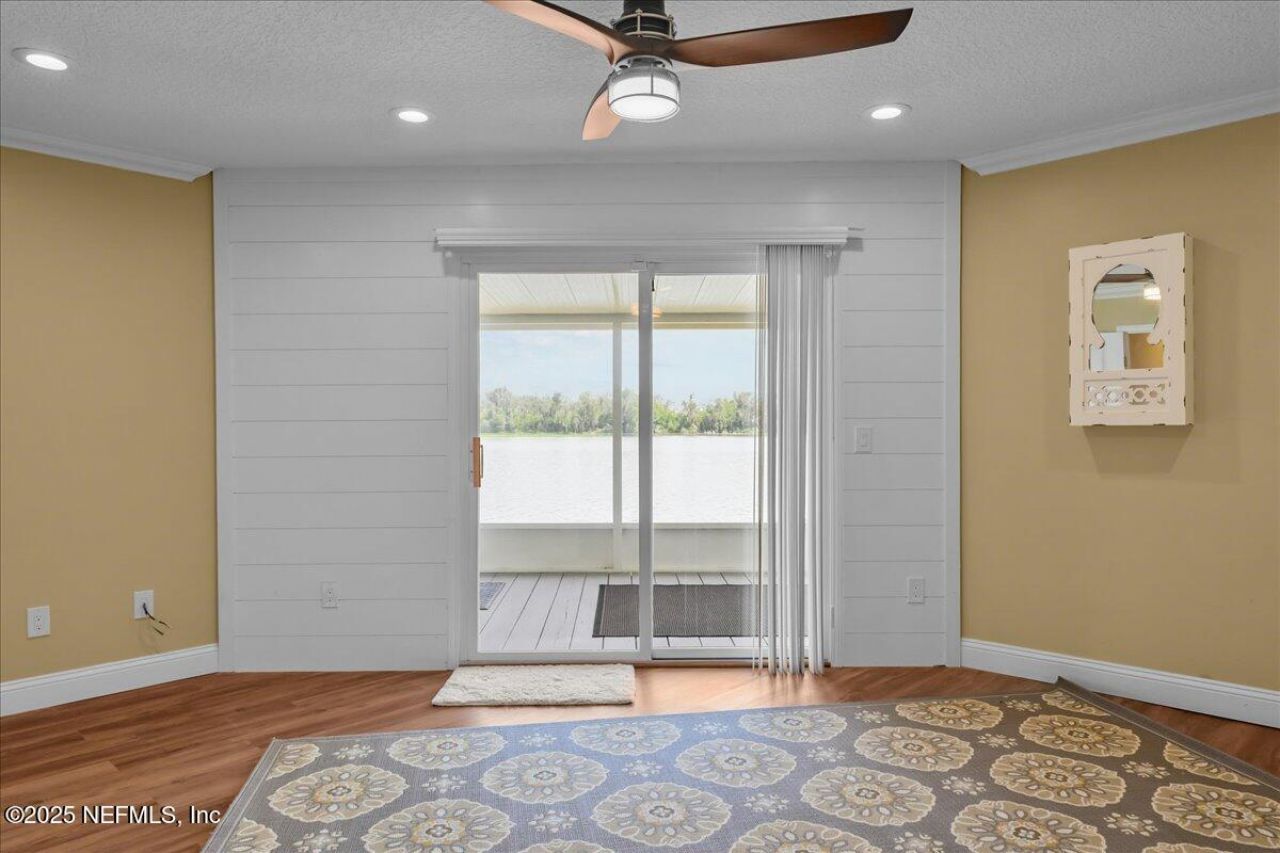 164 Moonlite Drive, Welaka, FL 32193 Photo