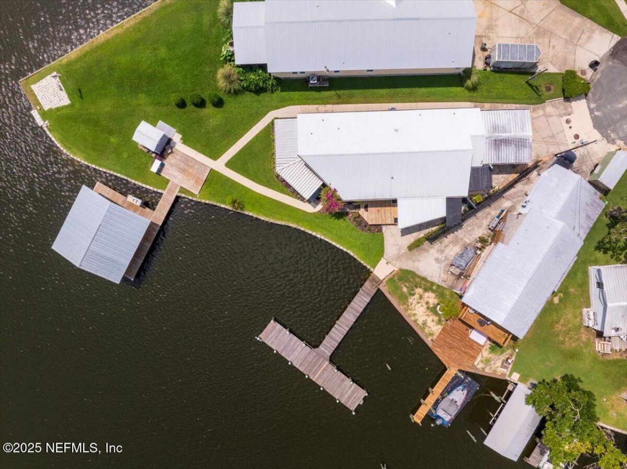 164 Moonlite Drive, Welaka, FL 32193 Photo