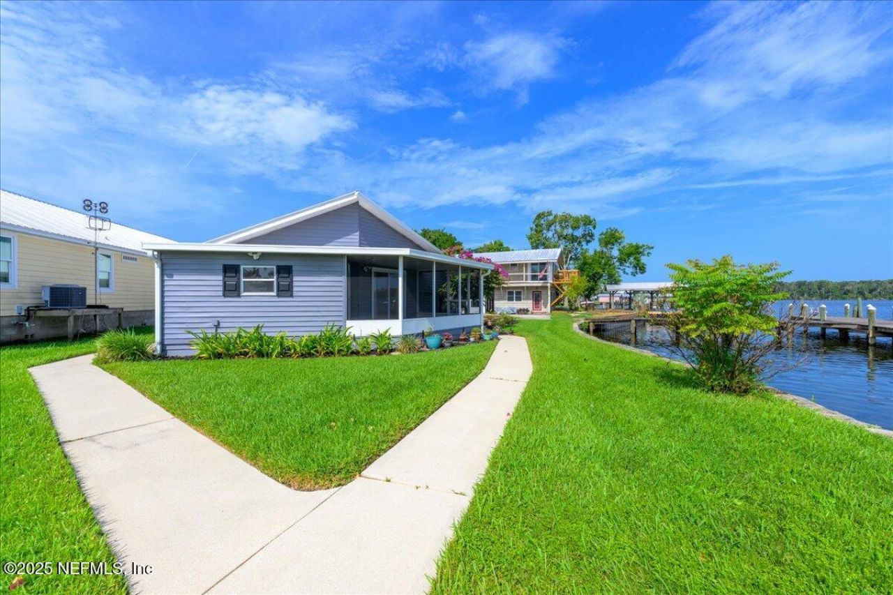 164 Moonlite Drive, Welaka, FL 32193 Photo