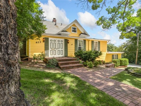 625 W College Avenue, Harrison, AR 72601