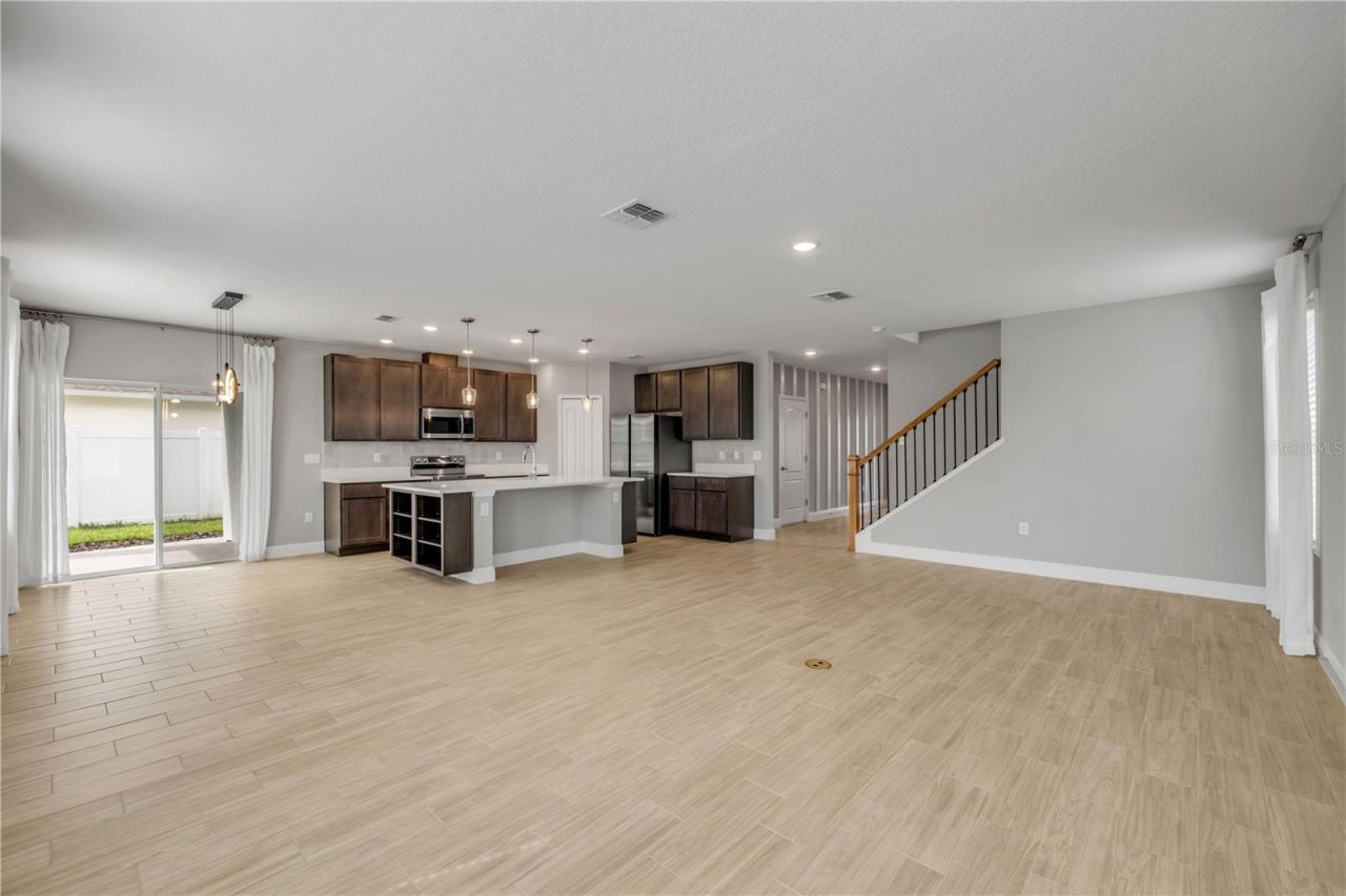 2211 Elegant Manor Circle, Edgewater, FL 32141 Photo