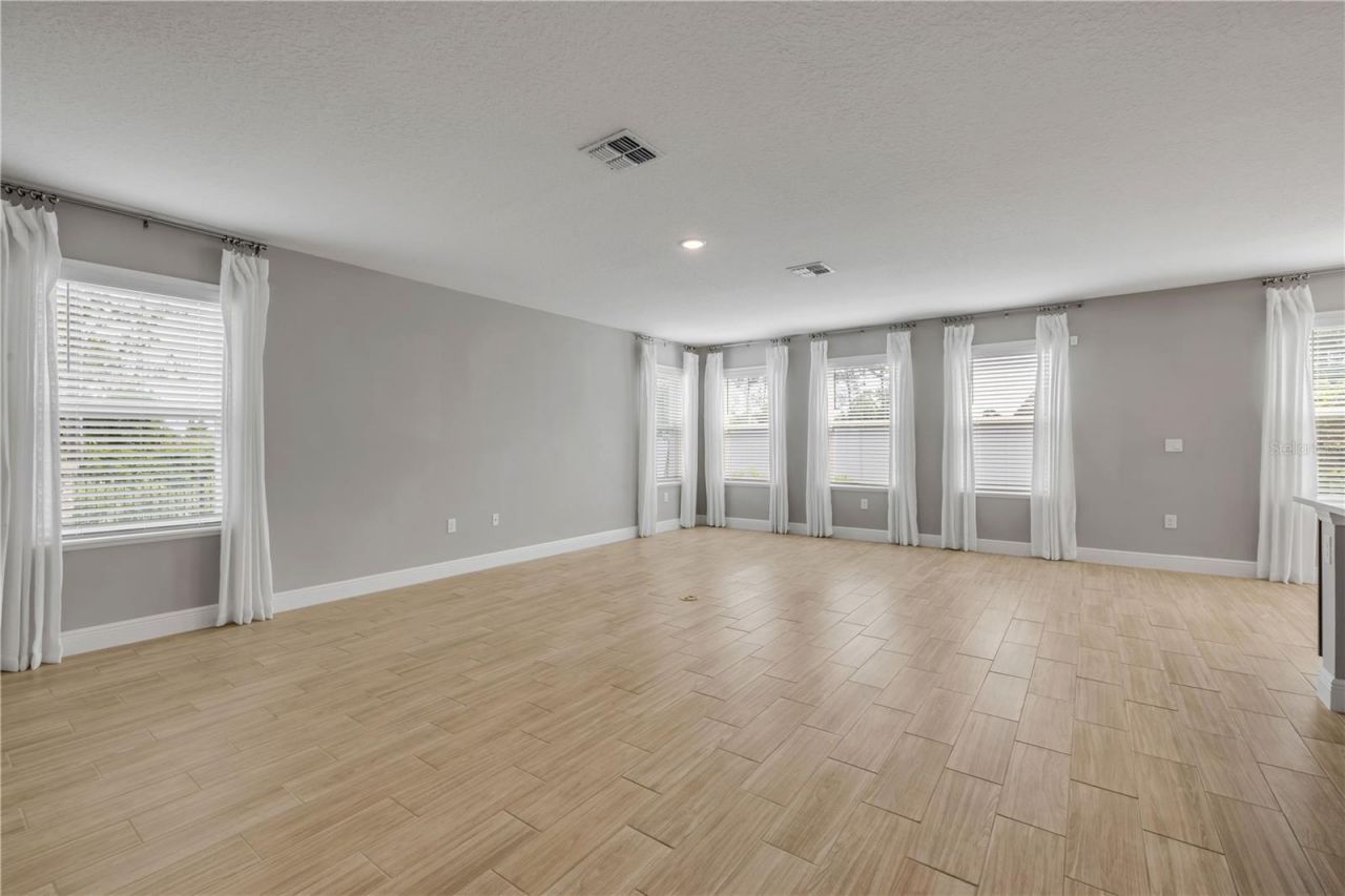 2211 Elegant Manor Circle, Edgewater, FL 32141 Photo