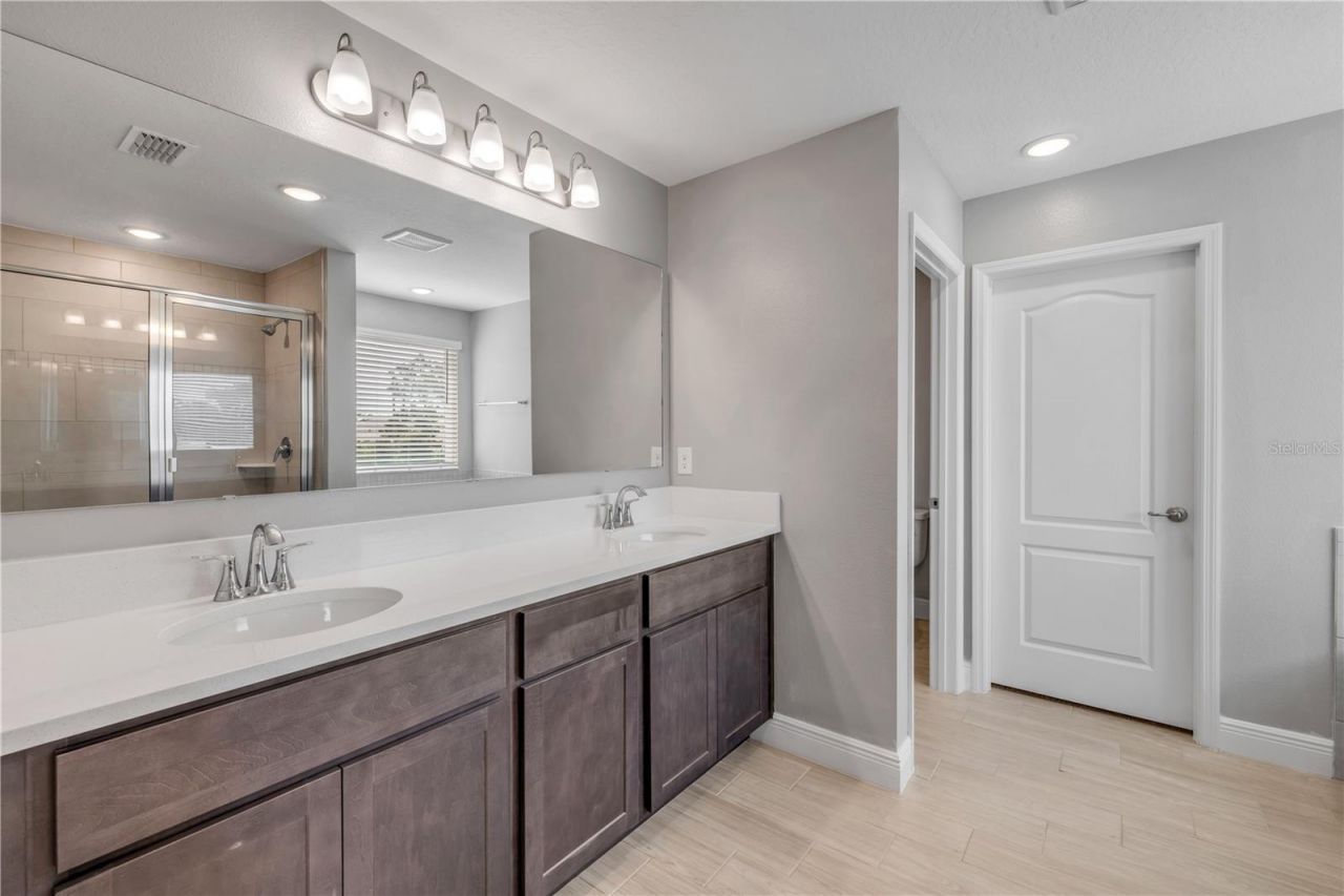 2211 Elegant Manor Circle, Edgewater, FL 32141 Photo